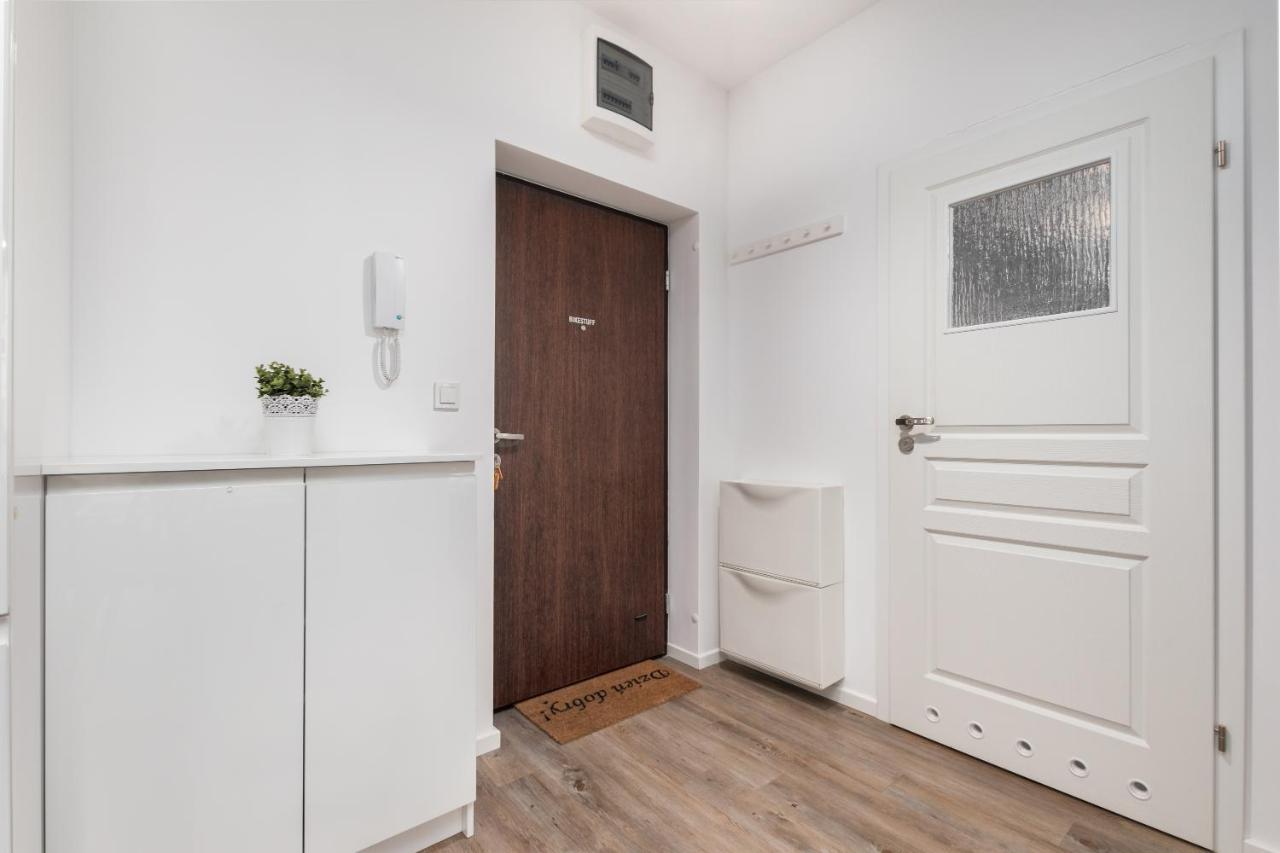 Rakowska 14A 1 Bedroom By Homeprime Warsaw Exterior photo